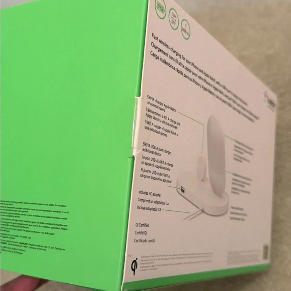 Belkin Boost↑Up White Wireless Charging Dock for iPhone + Apple Watch